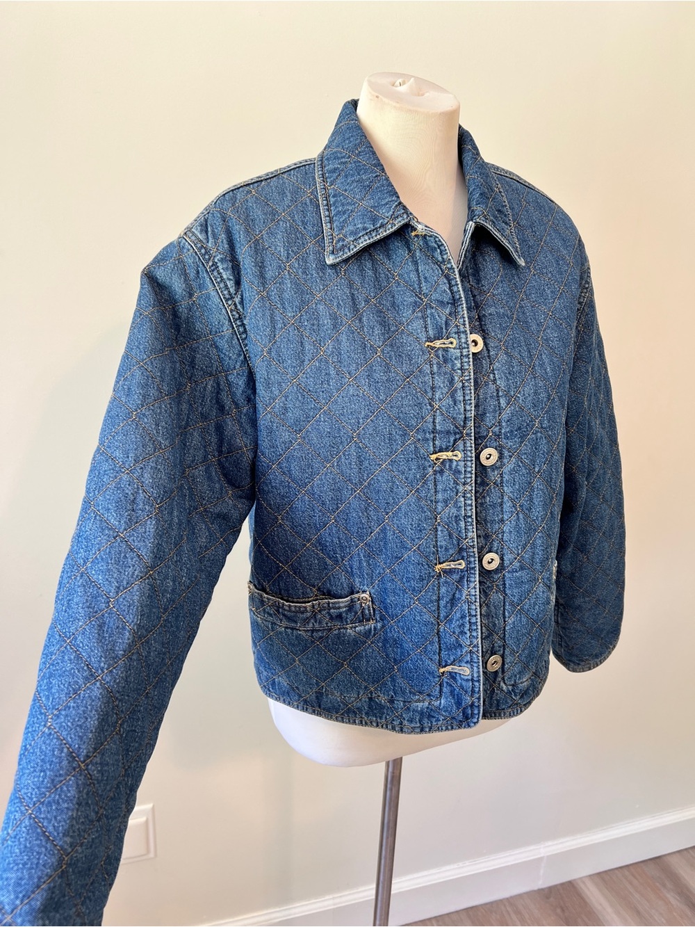 Vintage Liz Wear Quilted Denim Jacket Cropped Blue Button Front Women’s Medium - Picture 2 of 8